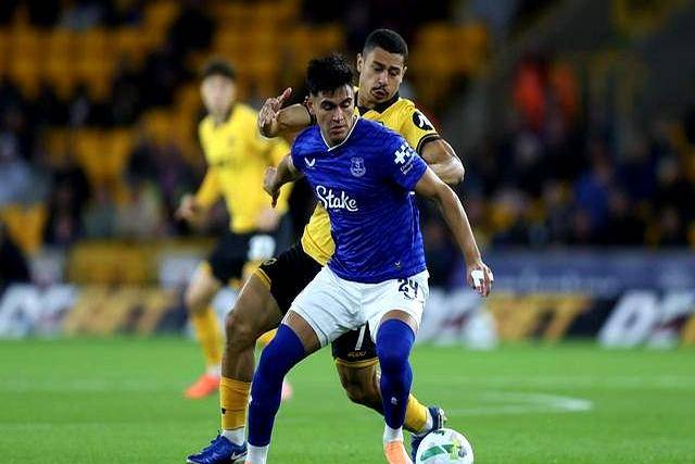 振奋的胜利, 过期方便面 振奋的胜利, 过期方便面